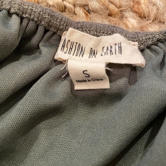 green lizard thicket romper - Picture 2 of 2